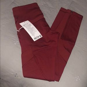 Lululemon “Keep the Fleece” Tight NEVER WORN